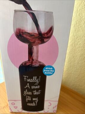 BigMouth Original Wine Bottle Glass, New in box